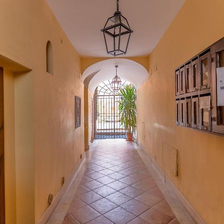 רומא Vg Trevi Fountain 5 Stelle Elegant Apartment מראה חיצוני תמונה