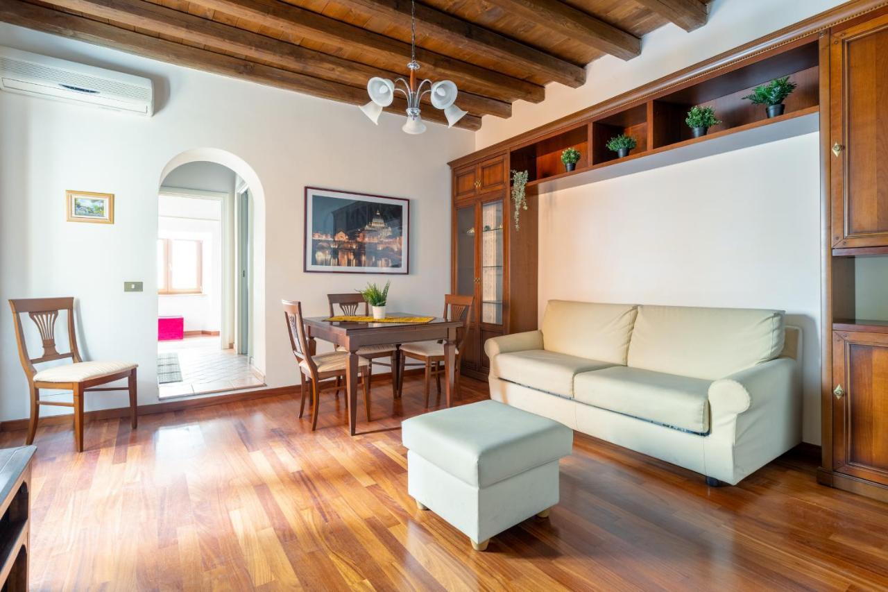 רומא Vg Trevi Fountain 5 Stelle Elegant Apartment מראה חיצוני תמונה
